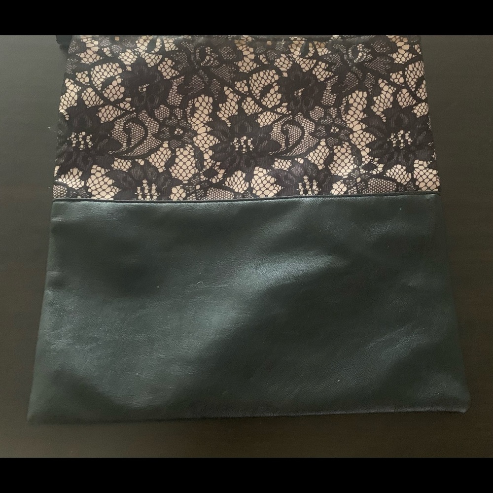 Lace purse - Picture 4 of 5